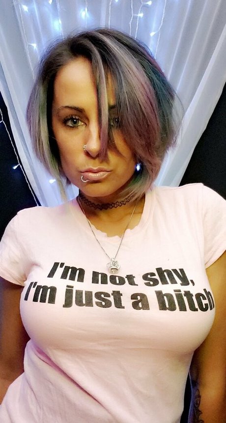 Nacktes geleaktes OnlyFans-Foto von Jennaluvsyounot
