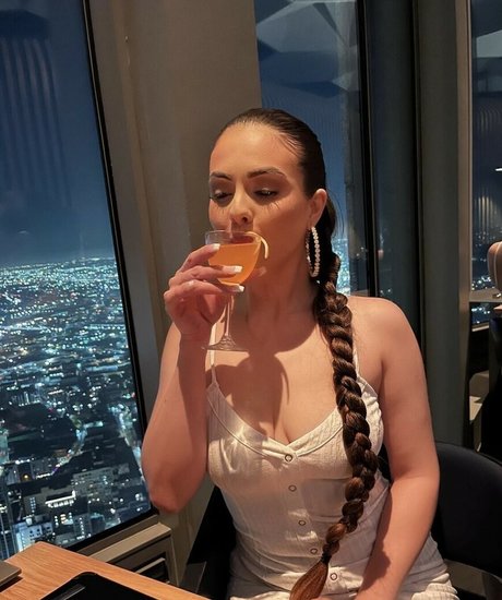 Nacktes geleaktes OnlyFans-Foto von Rylee Gee