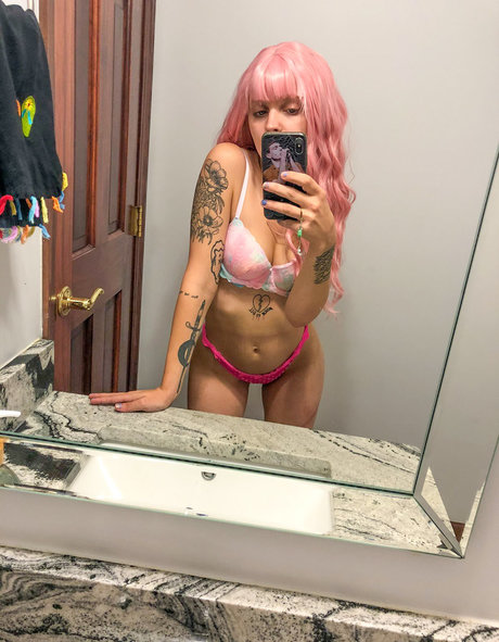 Nacktes geleaktes OnlyFans-Foto von Bonnie Grace