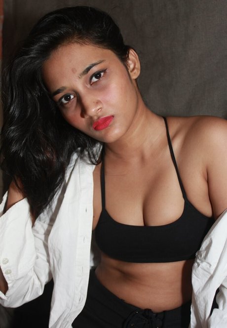 Nacktes geleaktes OnlyFans-Foto von Tanyasinha Lovers