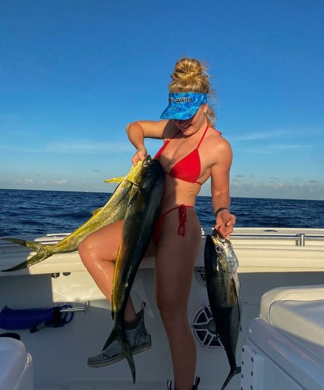 Nacktes geleaktes OnlyFans-Foto von Hottest Fishing