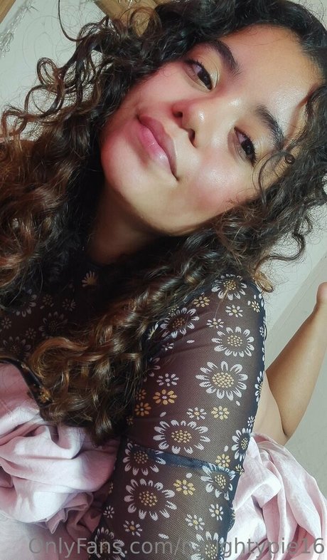 Naughtypie16