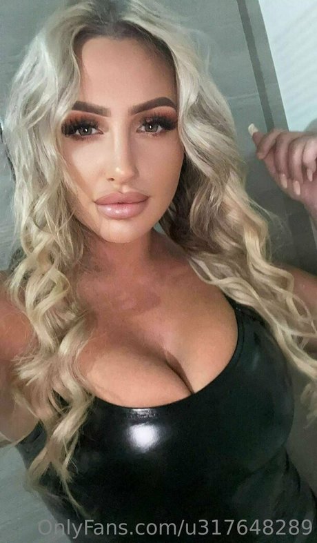 Nacktes geleaktes OnlyFans-Foto von Abigalexo