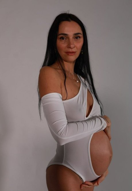 Nacktes geleaktes OnlyFans-Foto von Yladoyla