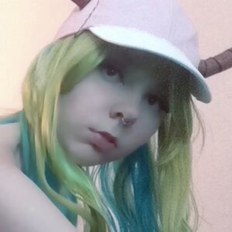 Nacktes geleaktes OnlyFans-Foto von Queennevia