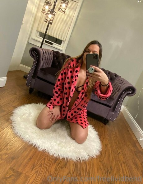 Nacktes geleaktes OnlyFans-Foto von Freelividbend