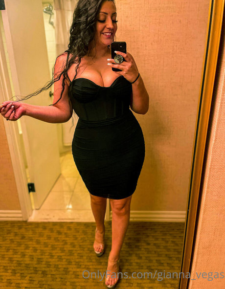 Nacktes geleaktes OnlyFans-Foto von Giannavegas