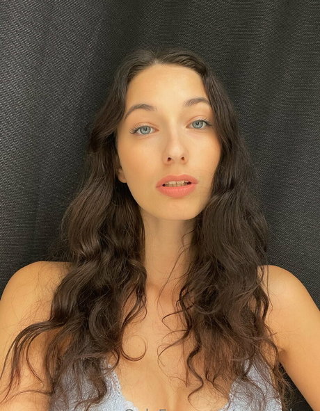 Nacktes geleaktes OnlyFans-Foto von Petradma