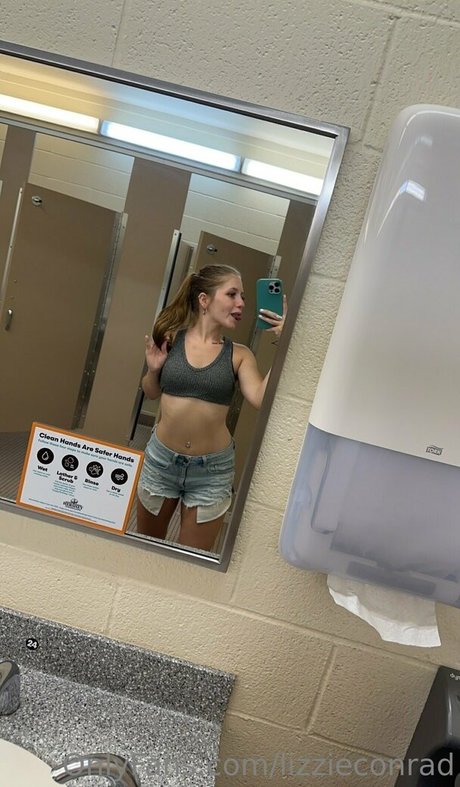 Nacktes geleaktes OnlyFans-Foto von Lizzieconrad