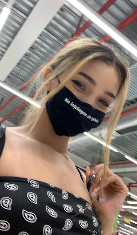 Nacktes geleaktes OnlyFans-Foto von Sassyt33n