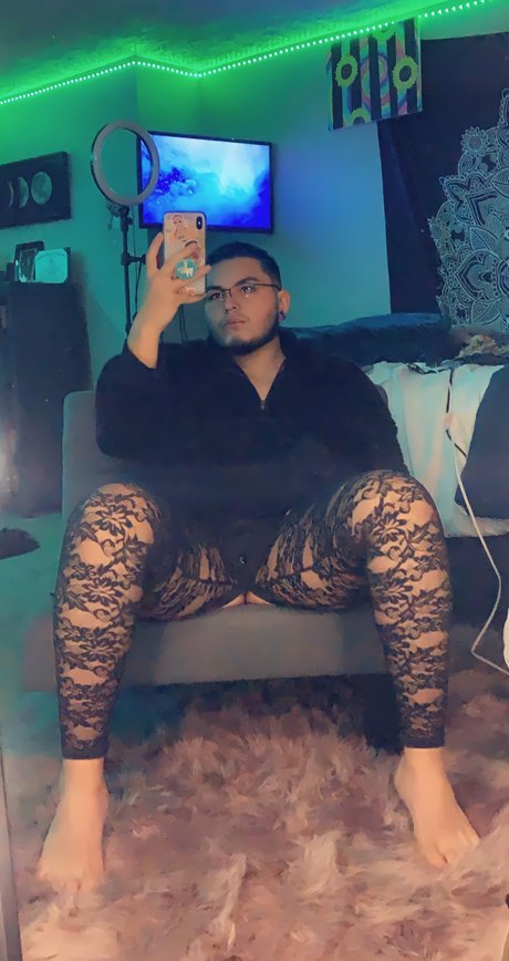 Nacktes geleaktes OnlyFans-Foto von Ernasty