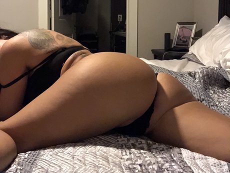 Nacktes geleaktes OnlyFans-Foto von Savannah Sugar