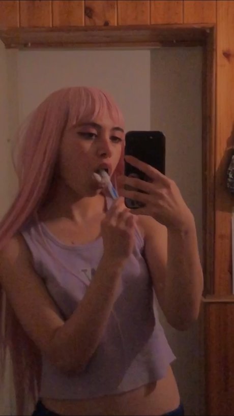 Nacktes geleaktes OnlyFans-Foto von Omi