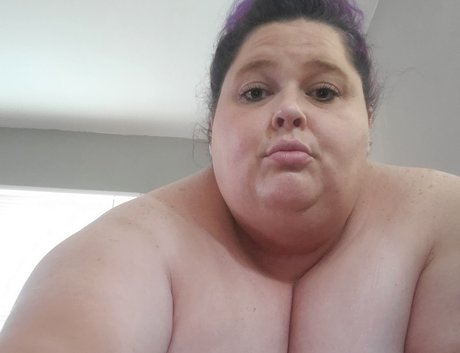 Nacktes geleaktes OnlyFans-Foto von Mj