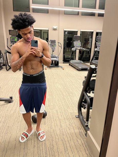 Nacktes geleaktes OnlyFans-Foto von Realprincetae