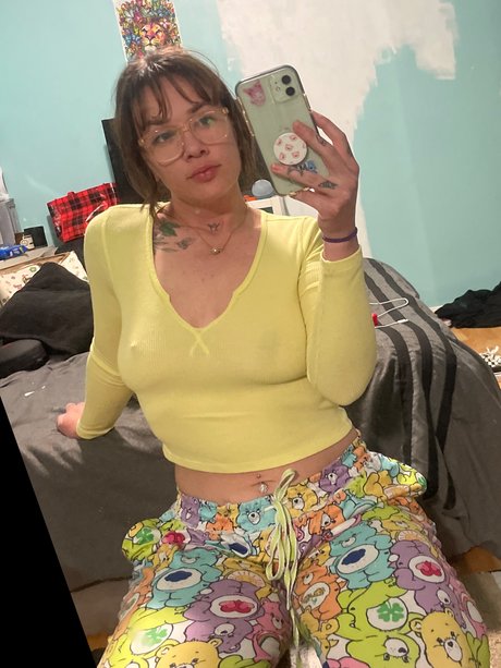 Nacktes geleaktes OnlyFans-Foto von Mj
