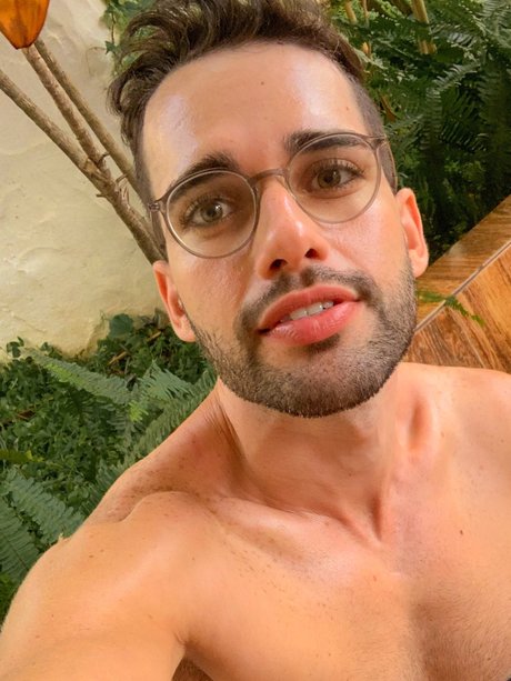 Nacktes geleaktes OnlyFans-Foto von Geoan