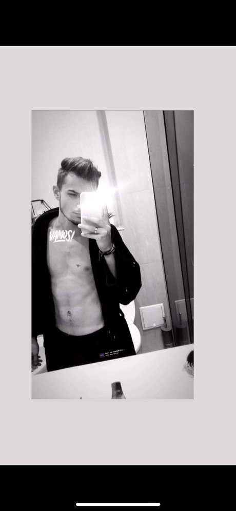 Nacktes geleaktes OnlyFans-Foto von Joey