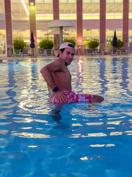Nacktes geleaktes OnlyFans-Foto von Leo
