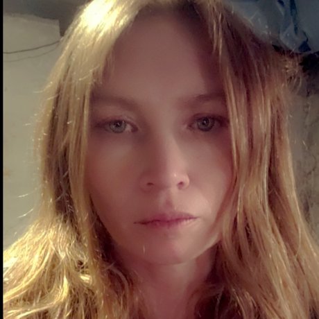 Nacktes geleaktes OnlyFans-Foto von Sami Leigh