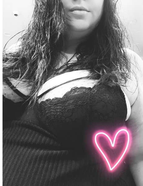 Nacktes geleaktes OnlyFans-Foto von Serena Black
