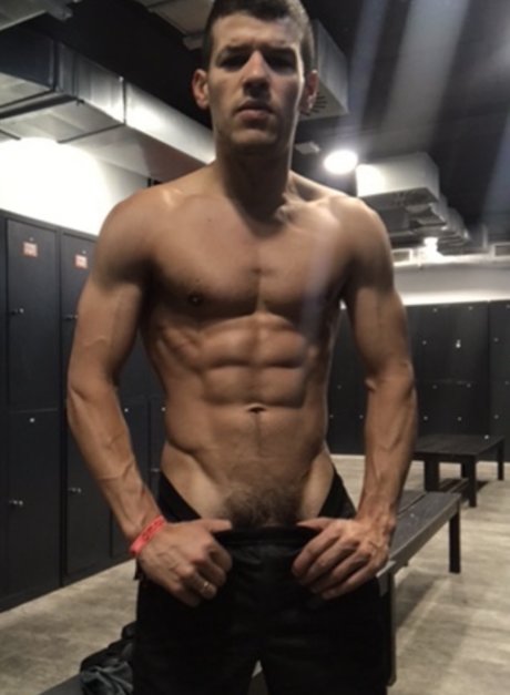 Nacktes geleaktes OnlyFans-Foto von Sergio Mutty18x