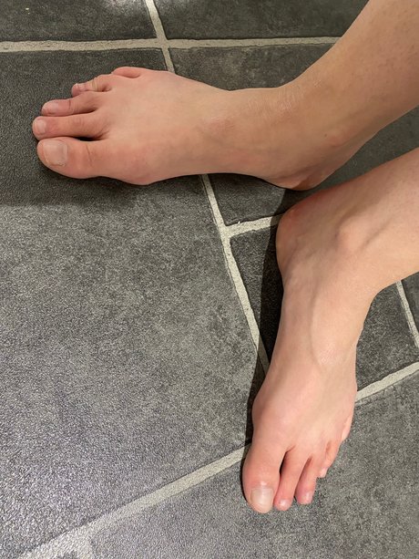 Nacktes geleaktes OnlyFans-Foto von Fancyfeet2022
