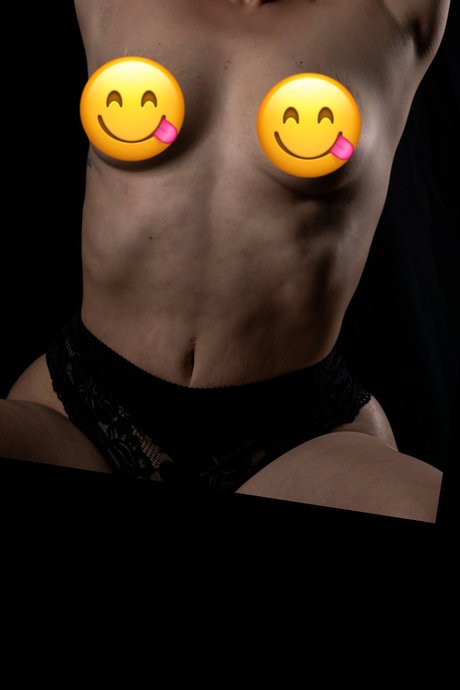 Nacktes geleaktes OnlyFans-Foto von Rubi