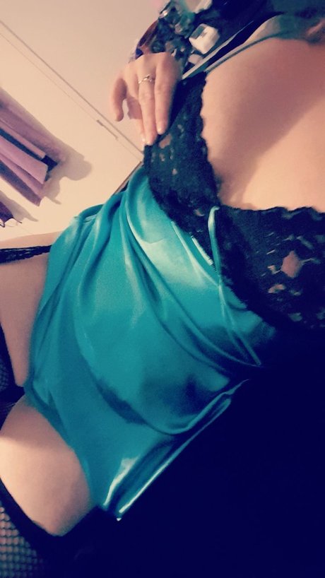 Nacktes geleaktes OnlyFans-Foto von Vixen