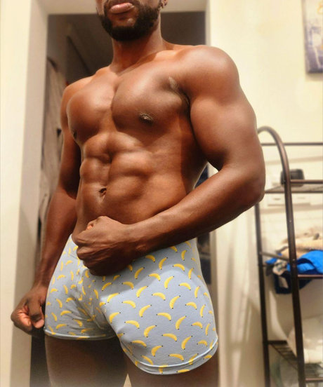 Nacktes geleaktes OnlyFans-Foto von Melaninja