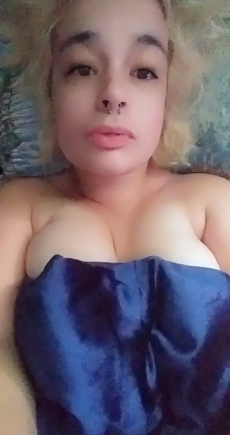 Nacktes geleaktes OnlyFans-Foto von Nikita