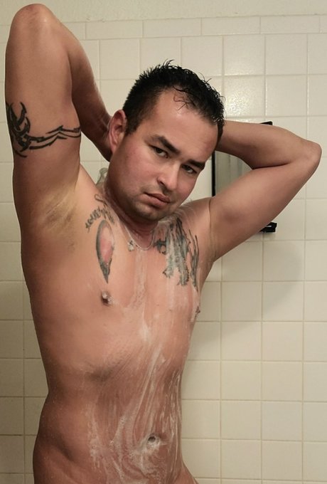 Nacktes geleaktes OnlyFans-Foto von James Lee