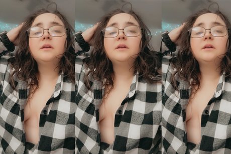 Nacktes geleaktes OnlyFans-Foto von Nyx