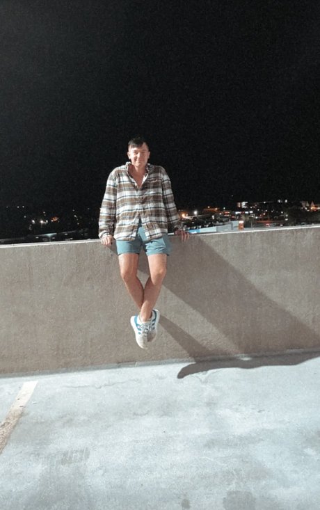 Nacktes geleaktes OnlyFans-Foto von Cameron Weimert