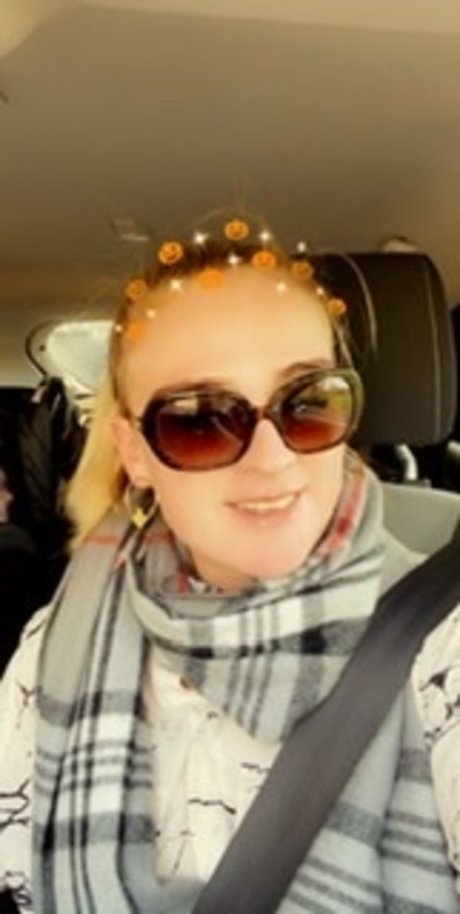 Nacktes geleaktes OnlyFans-Foto von Emma