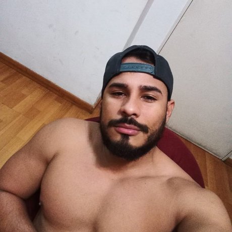 Nacktes geleaktes OnlyFans-Foto von Los Chicos Malos