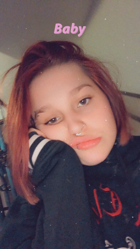 Nacktes geleaktes OnlyFans-Foto von Kiana