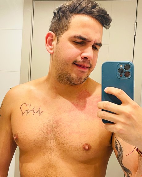 Nacktes geleaktes OnlyFans-Foto von Lkarlos