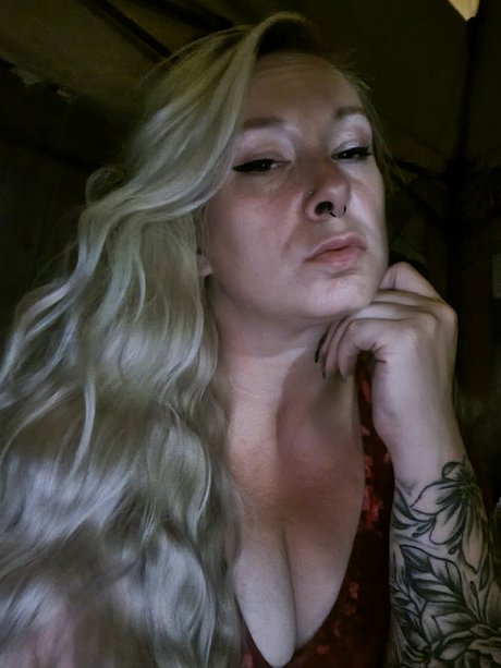 Nacktes geleaktes OnlyFans-Foto von Moonbitxh