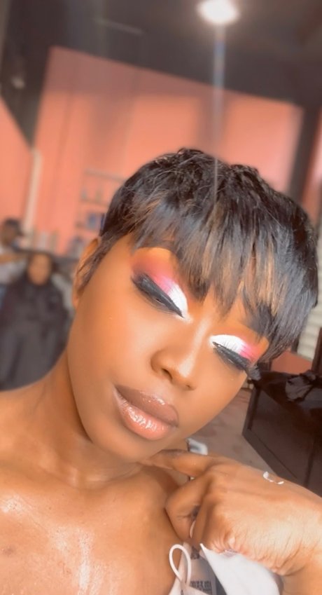Nacktes geleaktes OnlyFans-Foto von Hunty Redd 