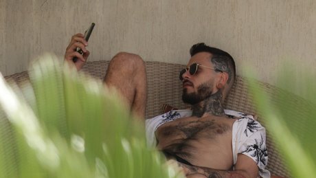 Nacktes geleaktes OnlyFans-Foto von Lukas Lvares