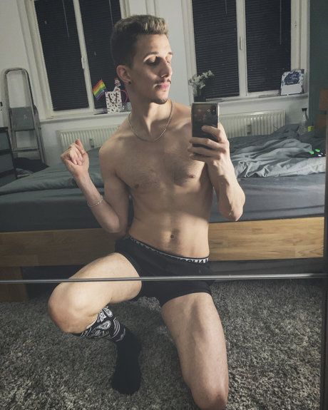 Nacktes geleaktes OnlyFans-Foto von Saschdimond