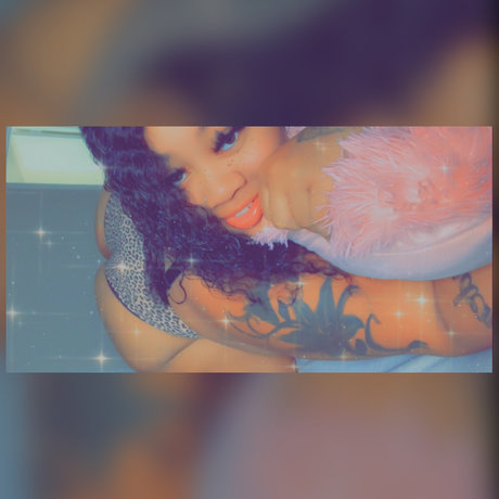 Nacktes geleaktes OnlyFans-Foto von Redd