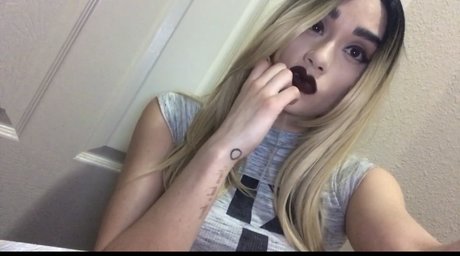 Nacktes geleaktes OnlyFans-Foto von Peachesisland