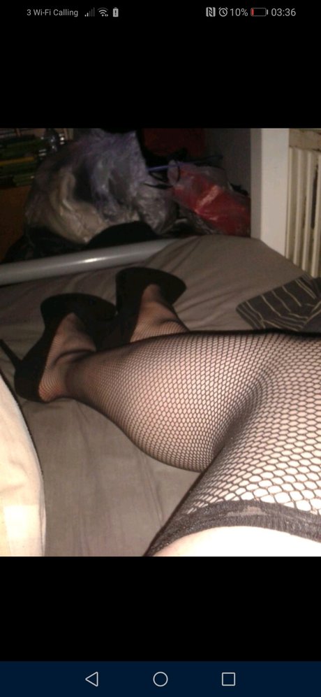 Nacktes geleaktes OnlyFans-Foto von Little Miss Sweet