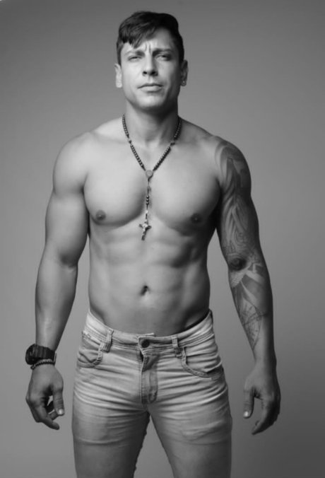Nacktes geleaktes OnlyFans-Foto von Guineto