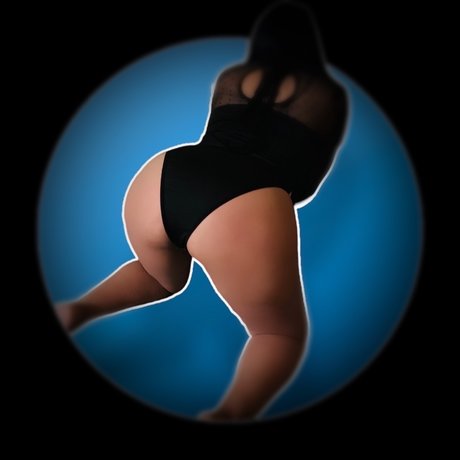 Nacktes geleaktes OnlyFans-Foto von Peach