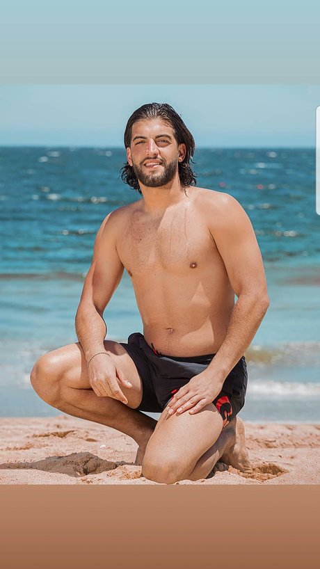 Nacktes geleaktes OnlyFans-Foto von Raphal Vill
