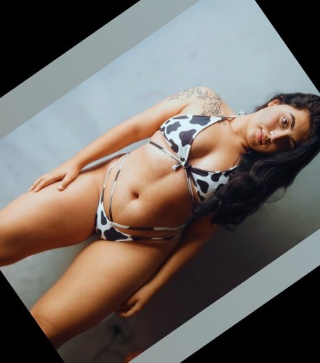 Nacktes geleaktes OnlyFans-Foto von Yasmim Quare