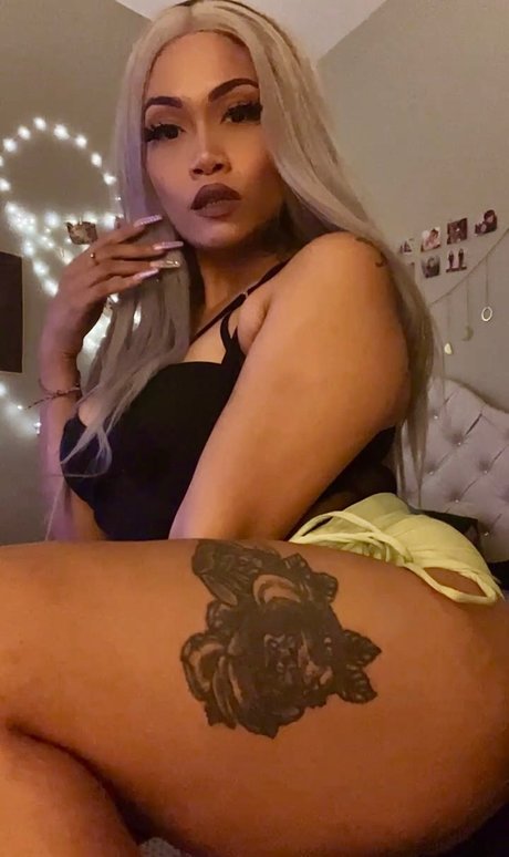 Nacktes geleaktes OnlyFans-Foto von Mio